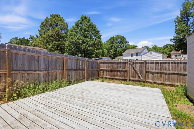 9707 Candace Ct, Glen Allen, VA 23060