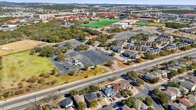 215 Adelaide Oaks, San Antonio, TX 78249