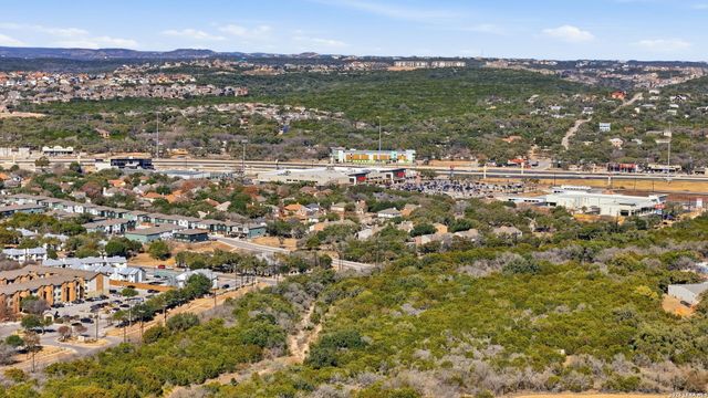 215 Adelaide Oaks, San Antonio, TX 78249