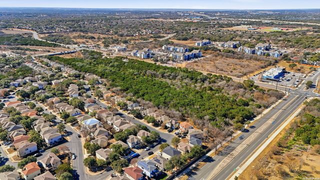 215 Adelaide Oaks, San Antonio, TX 78249