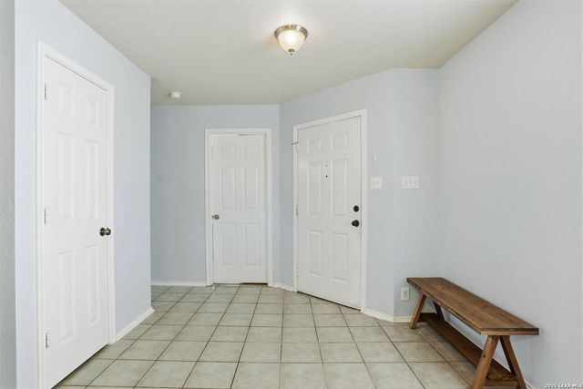 215 Adelaide Oaks, San Antonio, TX 78249