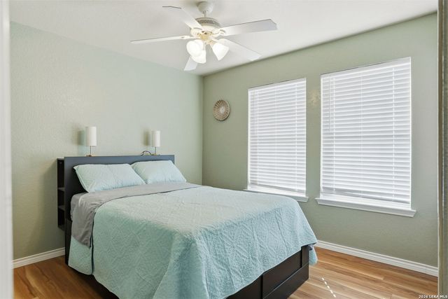 215 Adelaide Oaks, San Antonio, TX 78249