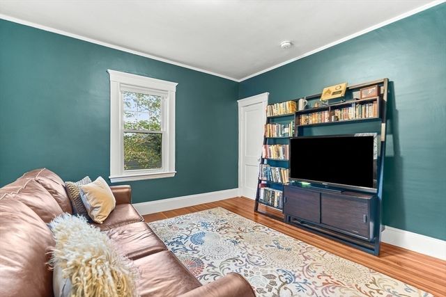 55 Redlands Road, Boston, MA 02132