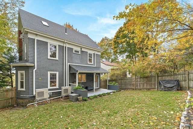 55 Redlands Road, Boston, MA 02132