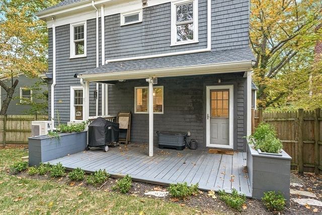 55 Redlands Road, Boston, MA 02132