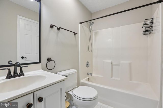 905 LAUREN WAY, Baltimore, MD 21226