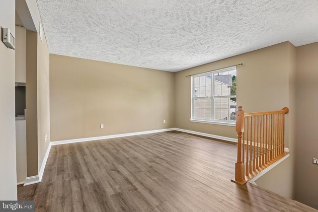 905 LAUREN WAY, Baltimore, MD 21226