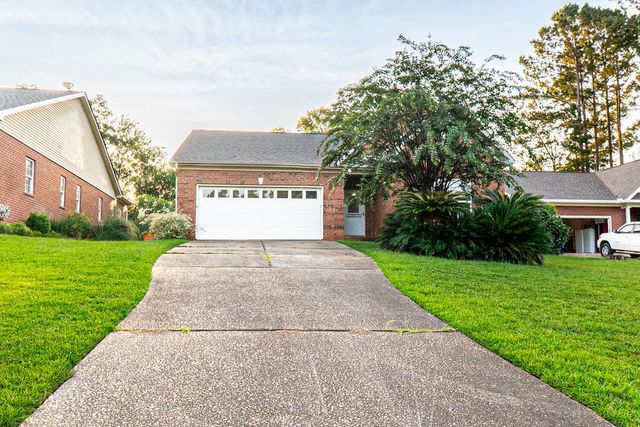 138 Muirfield Lane, Dothan, AL 36305