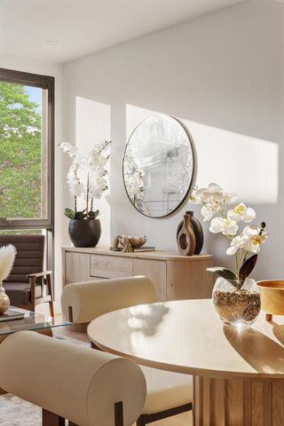 357 Leonard St Apt 2R, New York City, NY 11211