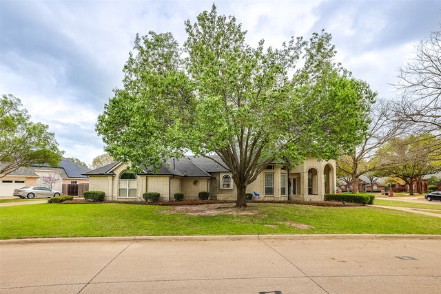 8 Velvet Court, Mansfield, TX 76063