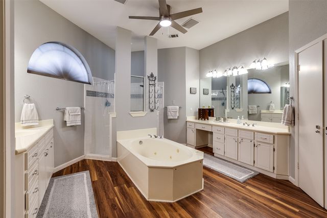 8 Velvet Court, Mansfield, TX 76063