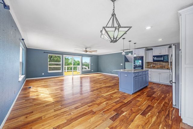 21713 Cindy Road, Springdale, AR 72764