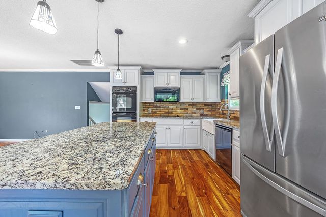 21713 Cindy Road, Springdale, AR 72764