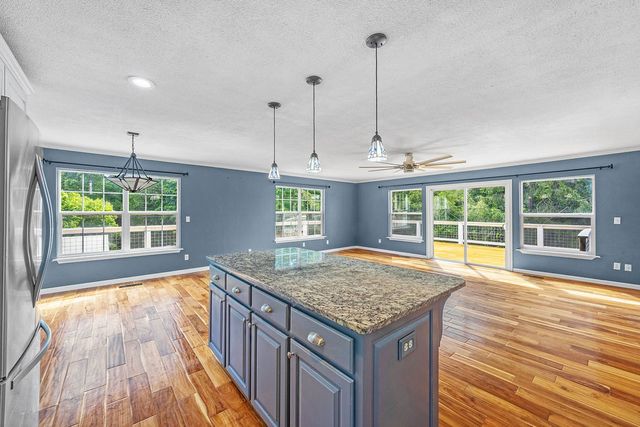 21713 Cindy Road, Springdale, AR 72764