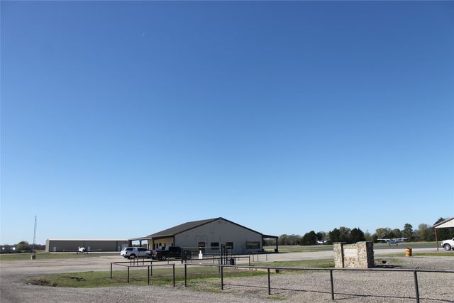 37444 STATE HIGHWAY 64, Wills Point, TX 75169