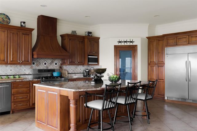 22238 Oban DR, Spicewood, TX 78669