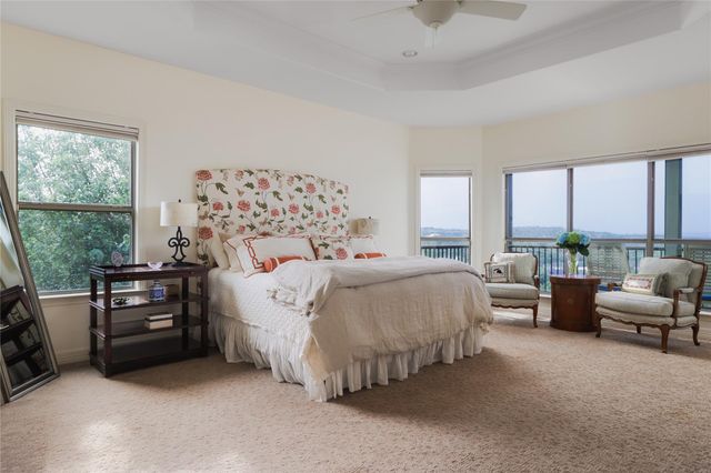 22238 Oban DR, Spicewood, TX 78669