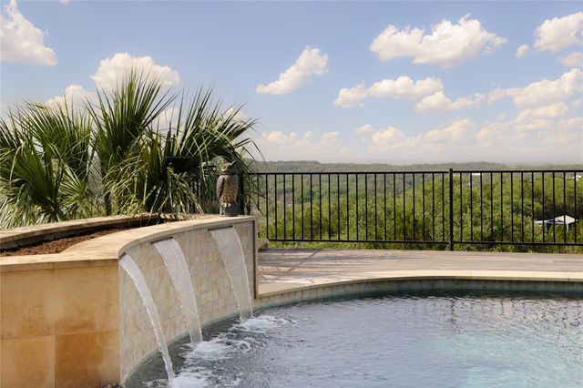 22238 Oban DR, Spicewood, TX 78669