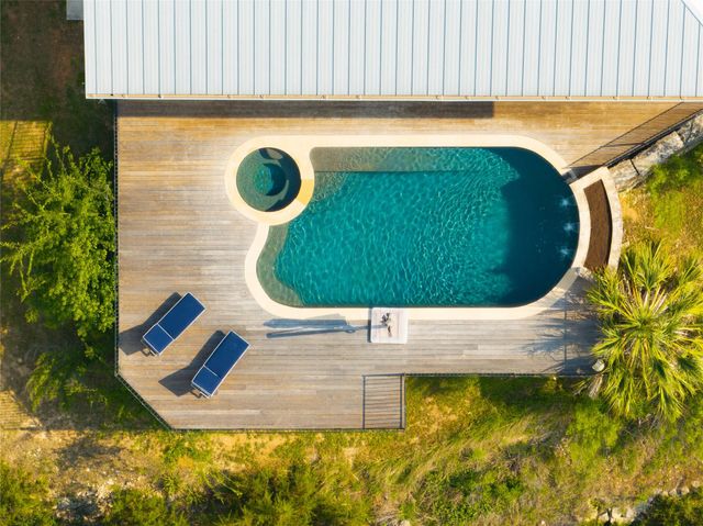 22238 Oban DR, Spicewood, TX 78669