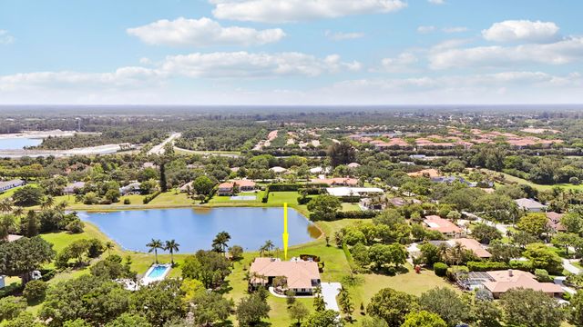 8667 Steeplechase Drive, Palm Beach Gardens, FL 33418