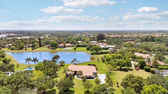8667 Steeplechase Drive, Palm Beach Gardens, FL 33418