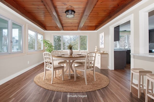 3 Bass Point Rd, Marion, MA 02738