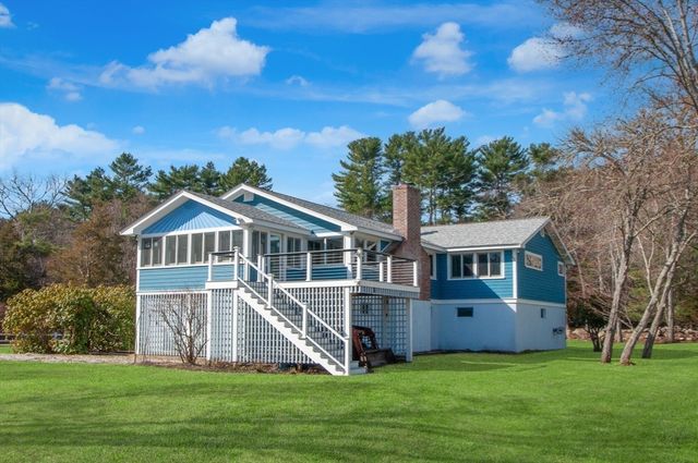 3 Bass Point Rd, Marion, MA 02738