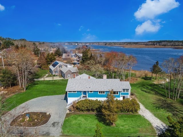 3 Bass Point Rd, Marion, MA 02738