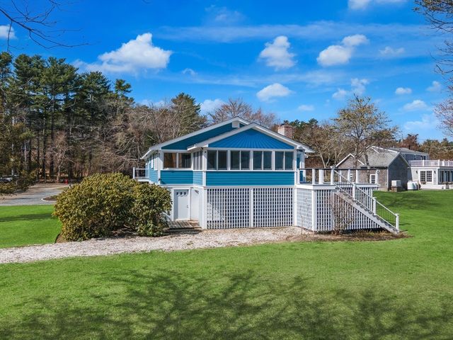 3 Bass Point Rd, Marion, MA 02738