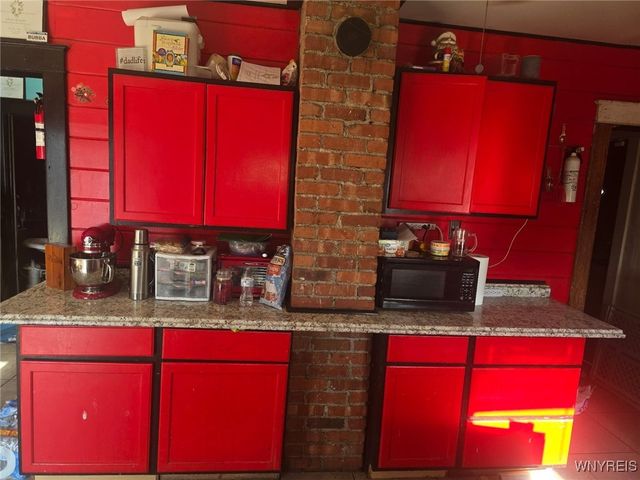 2703 LaSalle Avenue, Niagara Falls, NY 14301