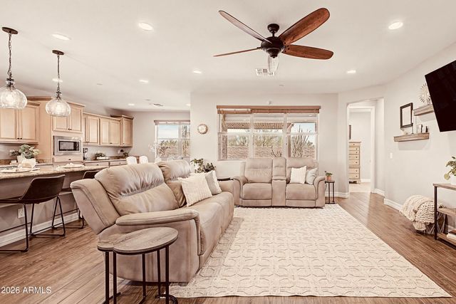 11995 W SHIFTING SANDS Drive, Peoria, AZ 85383