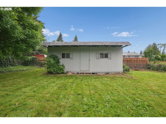 992 S END Rd, Oregon City, OR 97045