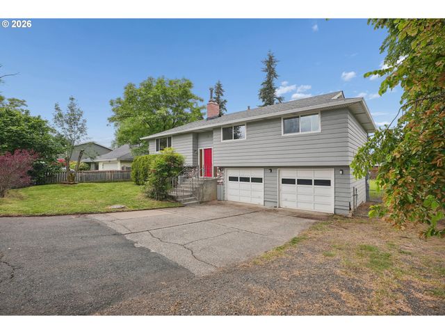 992 S END Rd, Oregon City, OR 97045