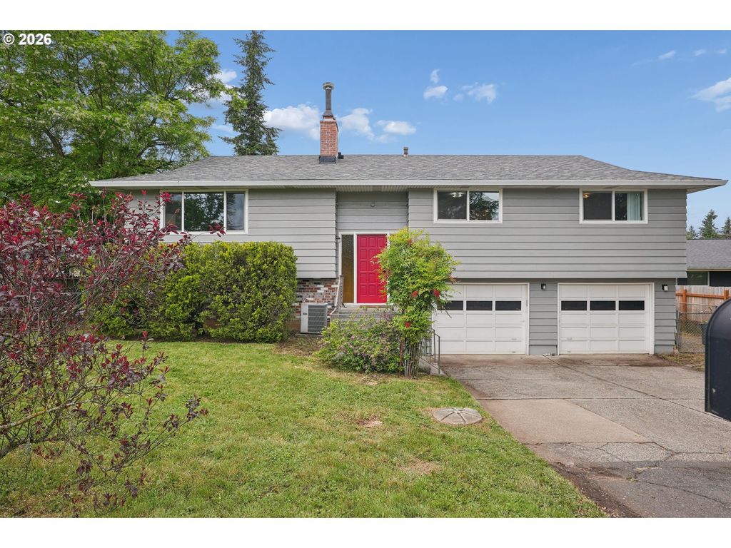 992 S END Rd, Oregon City, OR 97045