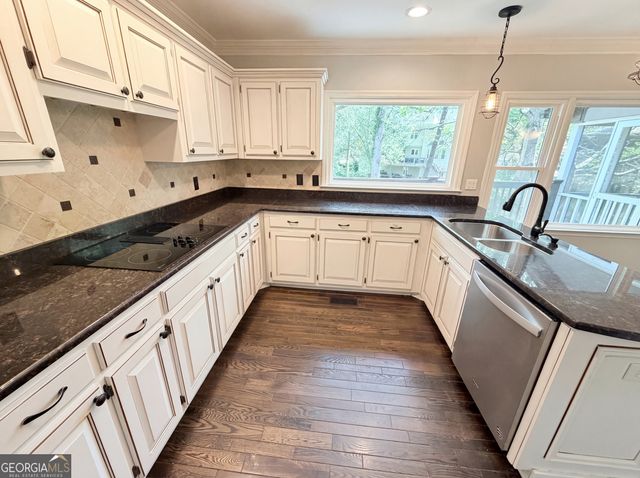 984 Forest Pond Court, Marietta, GA 30068