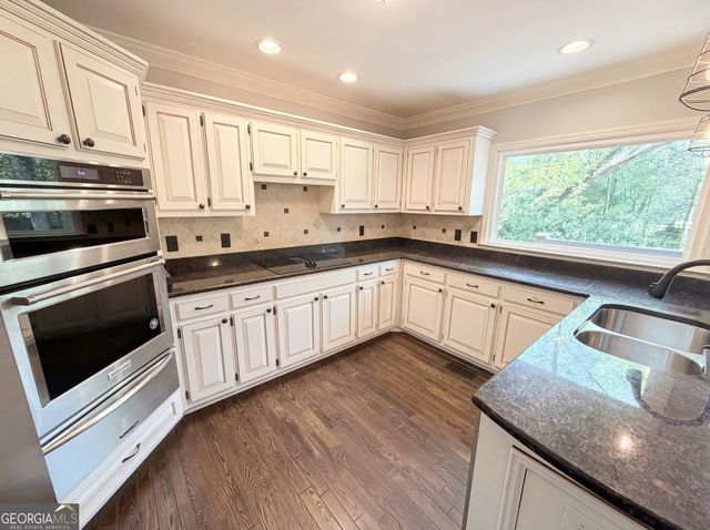 984 Forest Pond Court, Marietta, GA 30068