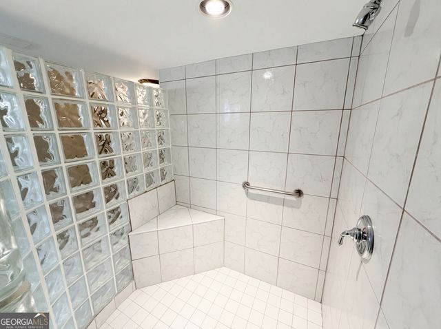 984 Forest Pond Court, Marietta, GA 30068