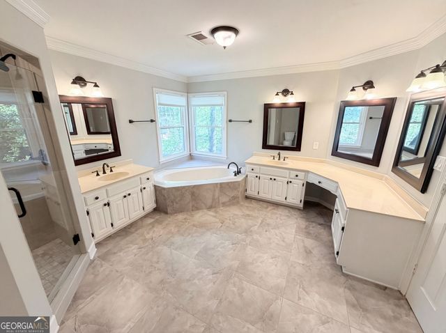 984 Forest Pond Court, Marietta, GA 30068