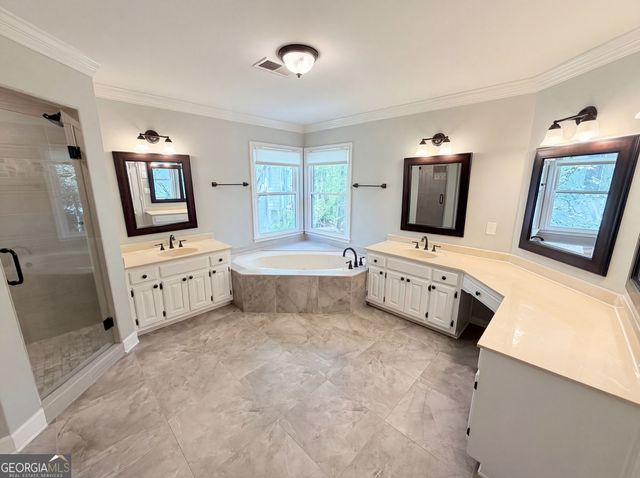 984 Forest Pond Court, Marietta, GA 30068