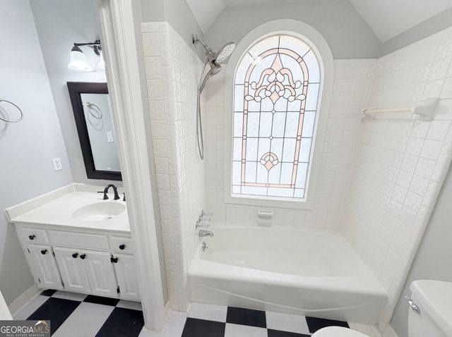 984 Forest Pond Court, Marietta, GA 30068