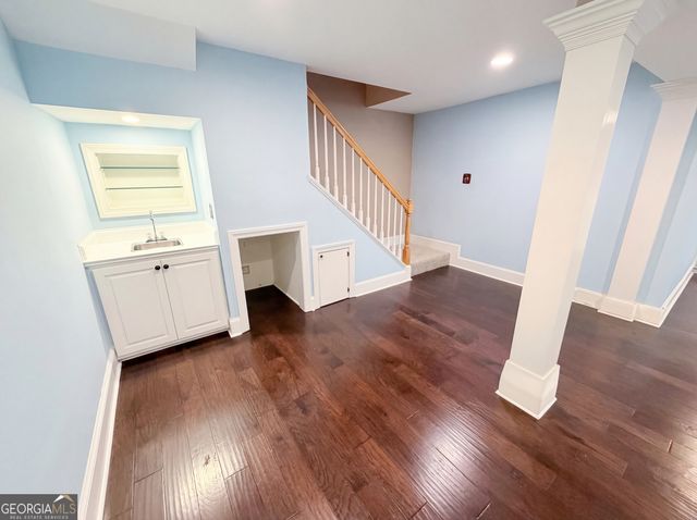 984 Forest Pond Court, Marietta, GA 30068