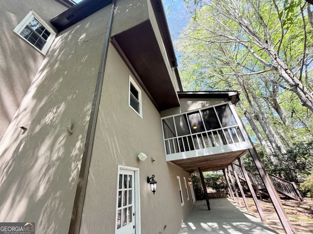 984 Forest Pond Court, Marietta, GA 30068