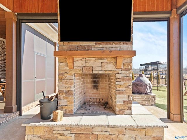 23112 Sawgrass Drive, Athens, AL 35613