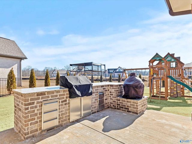 23112 Sawgrass Drive, Athens, AL 35613