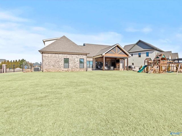 23112 Sawgrass Drive, Athens, AL 35613