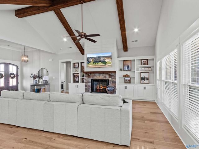 23112 Sawgrass Drive, Athens, AL 35613