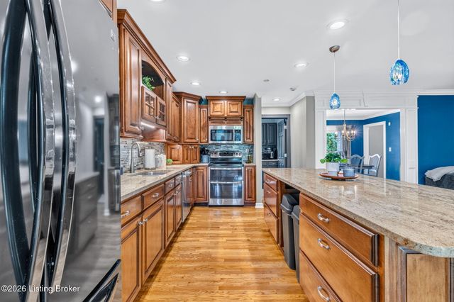 16812 Aiken Rd, Louisville, KY 40245