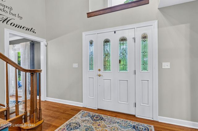 16812 Aiken Rd, Louisville, KY 40245