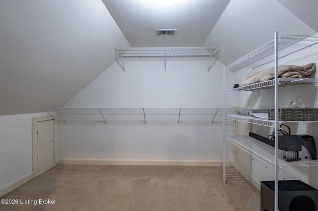 16812 Aiken Rd, Louisville, KY 40245