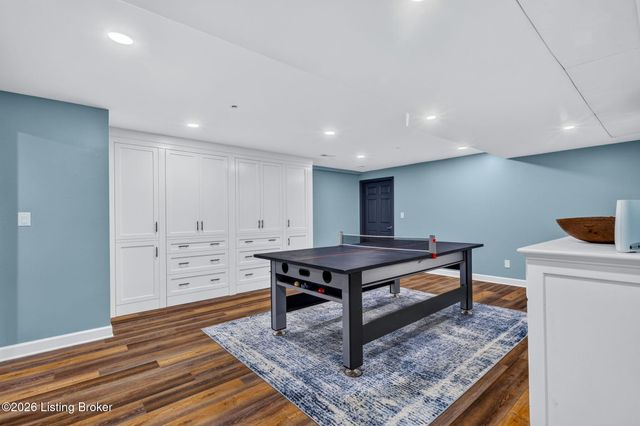16812 Aiken Rd, Louisville, KY 40245